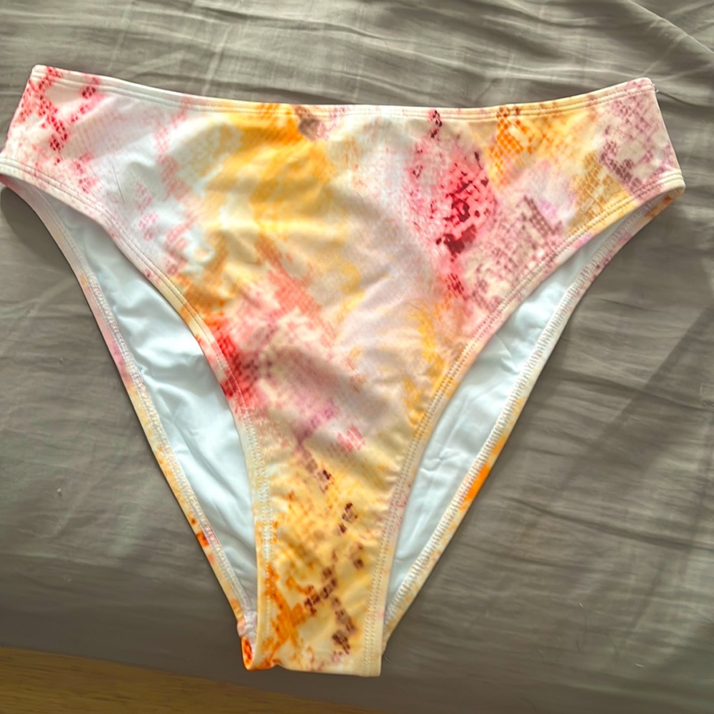 NWT Bikini bottoms